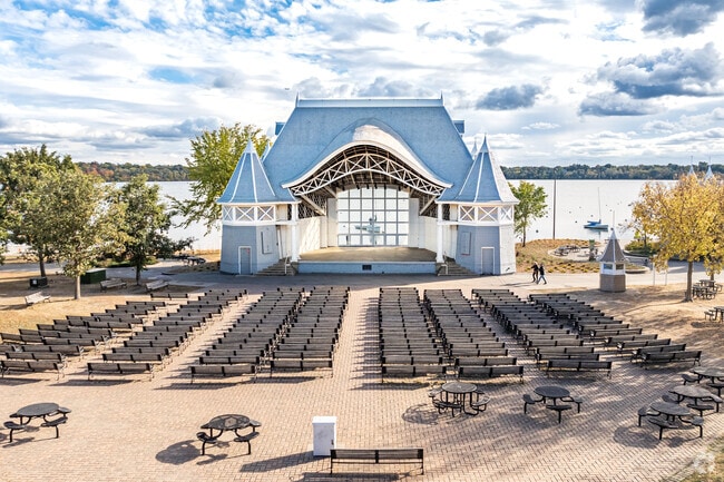 Morningside residents and visitors can enjoy concerts at the Lake Harriet Bandshell.