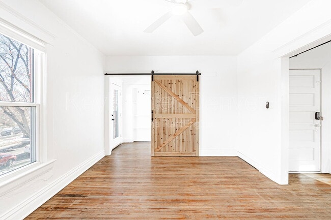 227 S Logan St unit 2, Denver, CO 80209 - photo 3