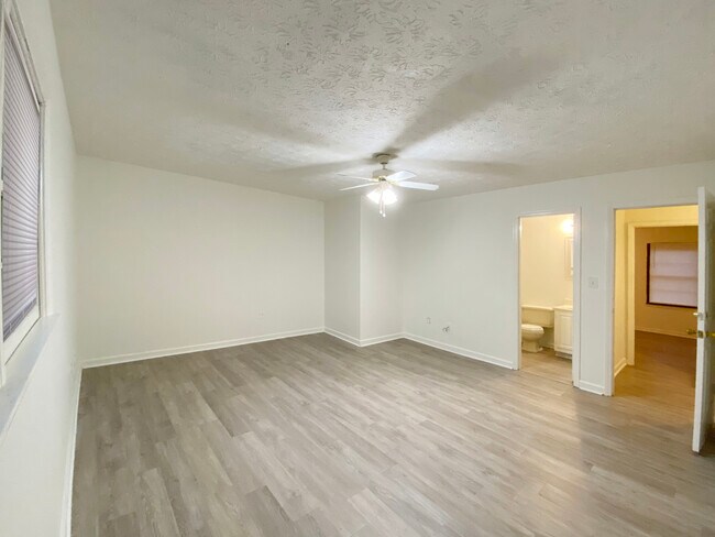 1905 S Milledge Ave unit 8, Athens, GA 30605 - photo 7