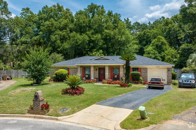 There are also homes with well-manicured front lawns in the Cody neighborhood.