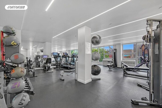 181 E 119th St, New York, NY 10035 - photo 5