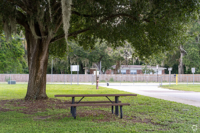 Limona Elementary School has a decent amount of outdoor greenspace for its students to enjoy.