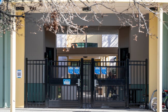 Coleman Elementary School serves its students in the Dominican area.