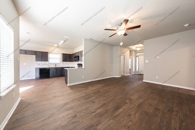 1242 Lakeway Crossing Dr, Temple, TX 76502 - photo 6