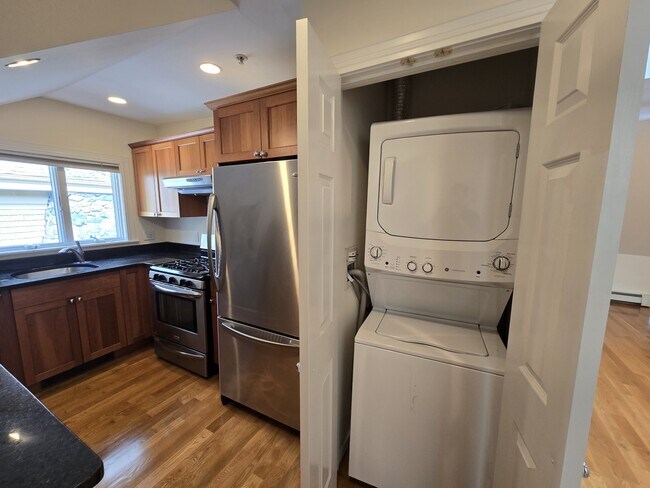 10 Selkirk Rd unit 3, Brighton, MA 02135 - photo 2