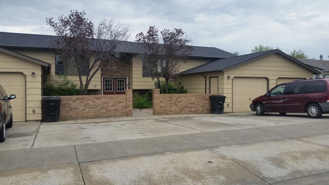 631 Oakmont Rd unit 2, Billings, MT 59105 - photo 2