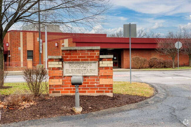 Highcliff Elementary School is a public school for grades K-5 and is rated A- by Niche.