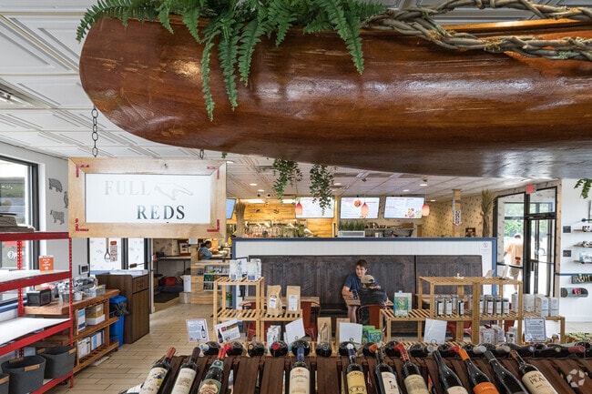 Nan’s Kitchen & Market provides fresh & wholesome food, sourced as close to home as possible.