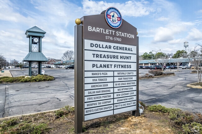 Bartlett residents have easy access to many retail and dining options.