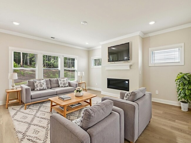 5697 Cabernet Ln, Braselton, GA 30517 - photo 2