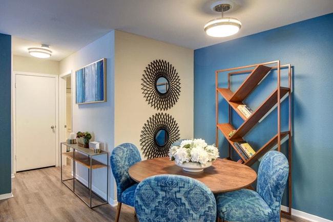 Saddle Ridge Apartments, Ashburn, VA 20147 - photo 5