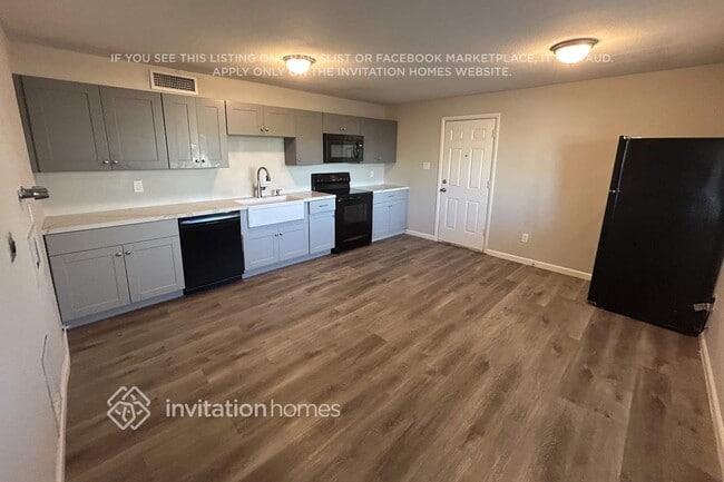 14014 N 61st Ave, Glendale, AZ 85306 - photo 5