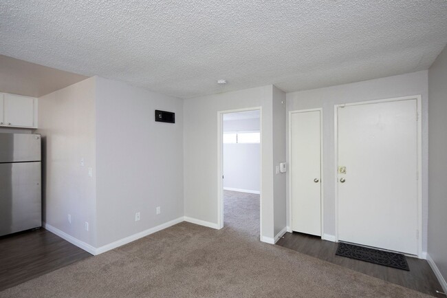 Bridgeview Apartments, San Diego, CA 92102 - photo 7