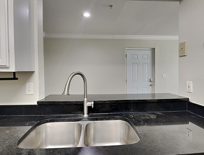 2065 Dixie Belle Dr unit L, Orlando, FL 32812 - photo 3