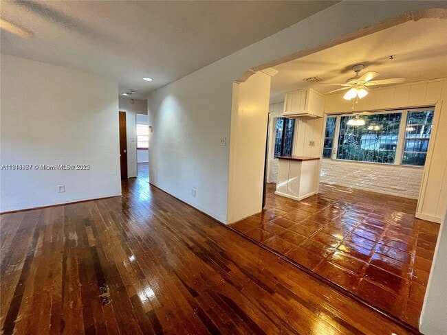 5842 SW 60th St, Miami, FL 33143 - photo 3