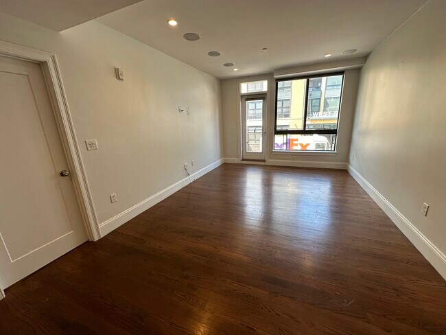 303 D St unit 3, Boston, MA 02127 - photo 7
