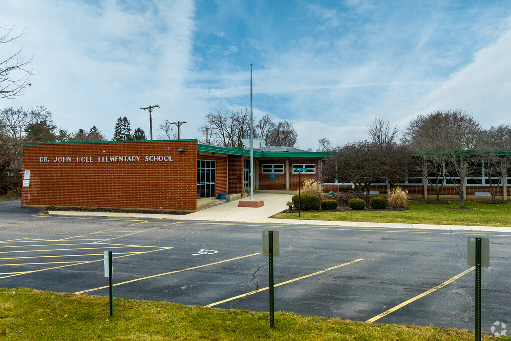 John Hole Elementary School is located in Dayton, Ohio.