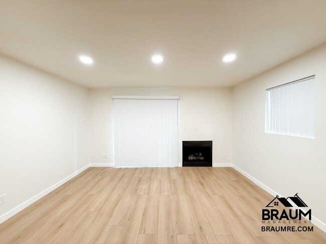 14249 Friar St unit 1, Los Angeles, CA 91401 - photo 7