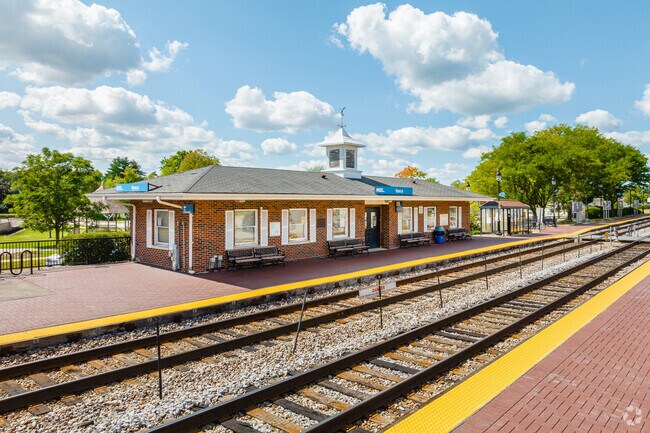 Commuters can hop on the train at Itasca Metra station to get to Chicago in an hour.