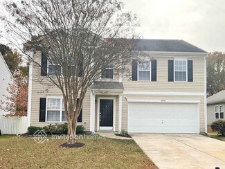 10921 Dry Stone Dr, Huntersville, NC 28078