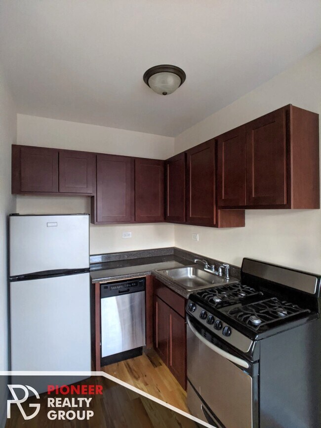 812 W Diversey Pkwy unit 818-O, Chicago, IL 60614 - photo 6