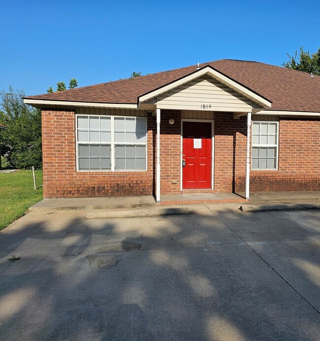 1859 Brazil Ave, Fort Smith, AR 72908