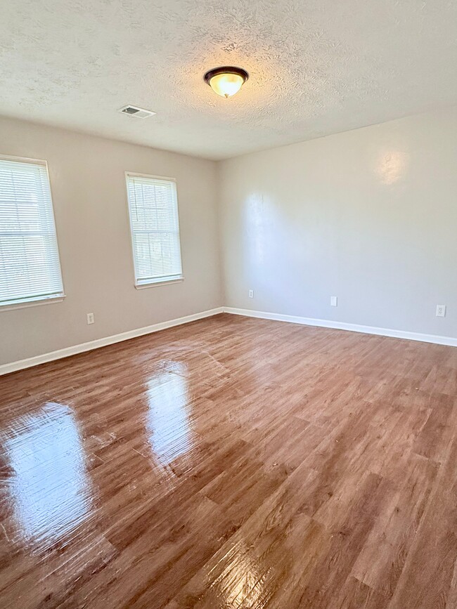 280 Timber Creek Ln SW, Marietta, GA 30060 - photo 5