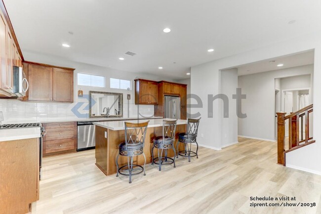 635 Merit Dr, San Marcos, CA 92078 - photo 4