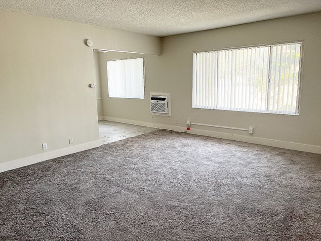 721 Cordova St unit 9, Pasadena, CA 91101 - photo 2