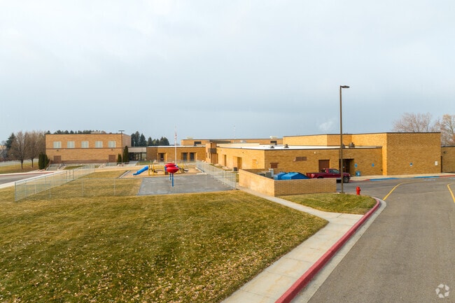 Located in the Highland neighborhood, Highland Elementary serves surrounding neighborhood.