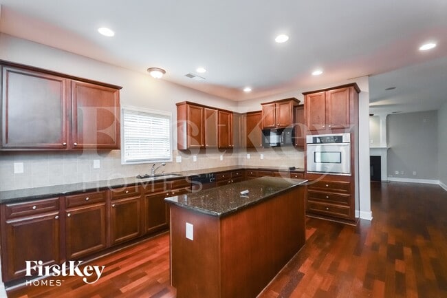 3890 Addison Gln Way, Stonecrest, GA 30038 - photo 5