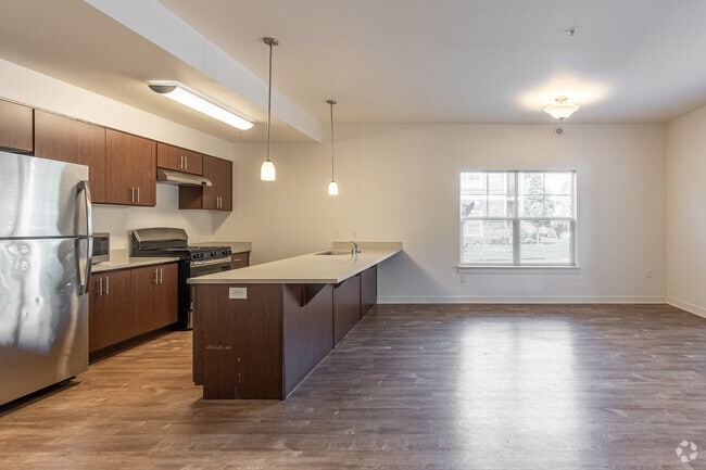 1BR, 1BA - 755SF