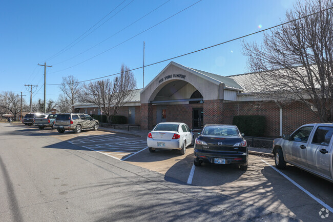 Rush Springs Elementary serves pre-K through fifth grades.