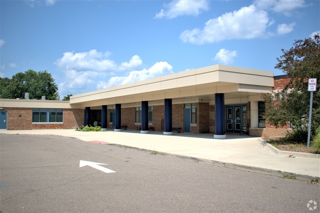 Donelson Hills Elementary School is located in Waterford.