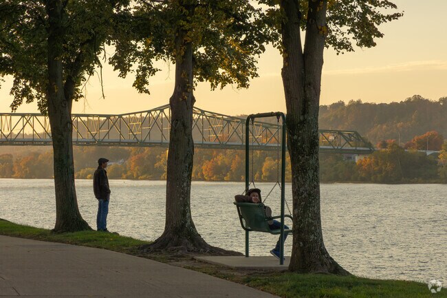 Harris Riverfront Park offers beautiful scenic views during sunsets in University District.