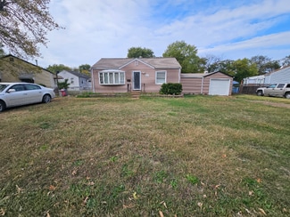 6207 Fay Dr, Berkeley, MO 63134