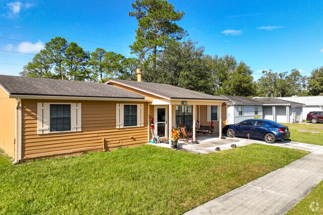 Traditional ranch-style homes are abundant throughout Loretto.