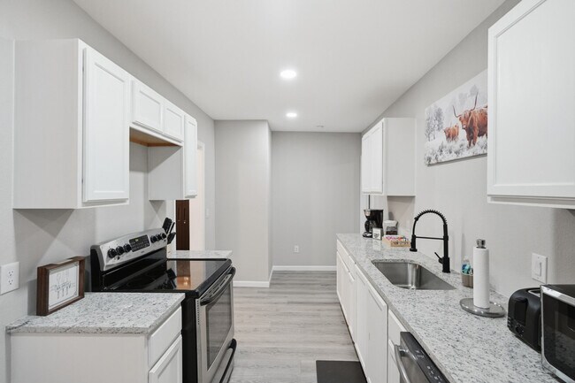 830 Porter St unit ID1335698P, San Antonio, TX 78210 - photo 3