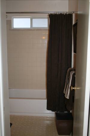 3357 E Fairmont Ave unit C, Fresno, CA 93726 - photo 4