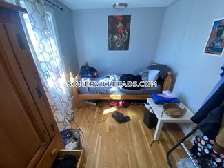 62 Woods Ave Unit 2, Somerville, MA 02144