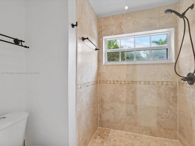 1125 Asturia Ave, Coral Gables, FL 33134 - photo 6