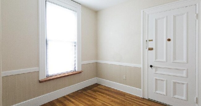 7 Greenmount St unit 2, Dorchester, MA 02125 - photo 4