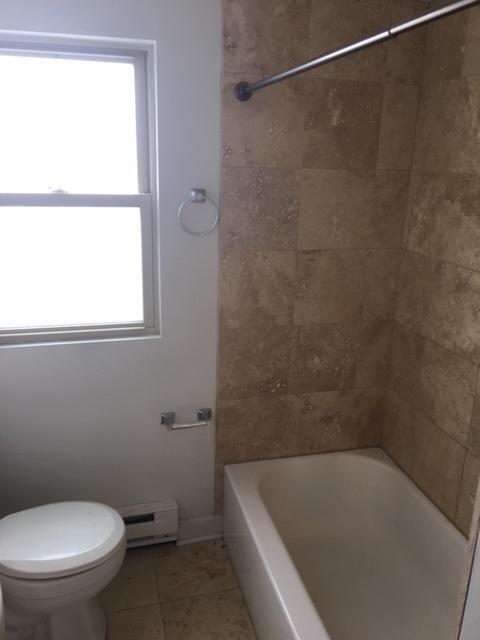 7628 N Milwaukee Ave unit ONE BED, Niles, IL 60714 - photo 6