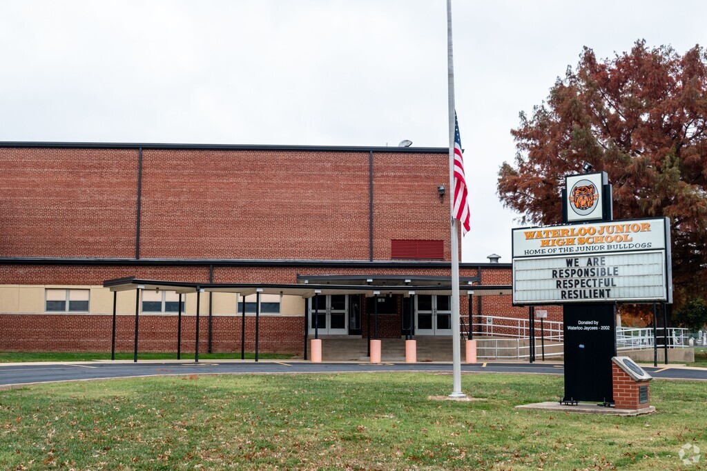 Waterloo Junior High School serves students in the Outlying Monroe County community.