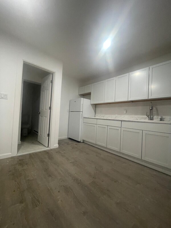 811 High St unit 1R, Holyoke, MA 01040 - photo 1