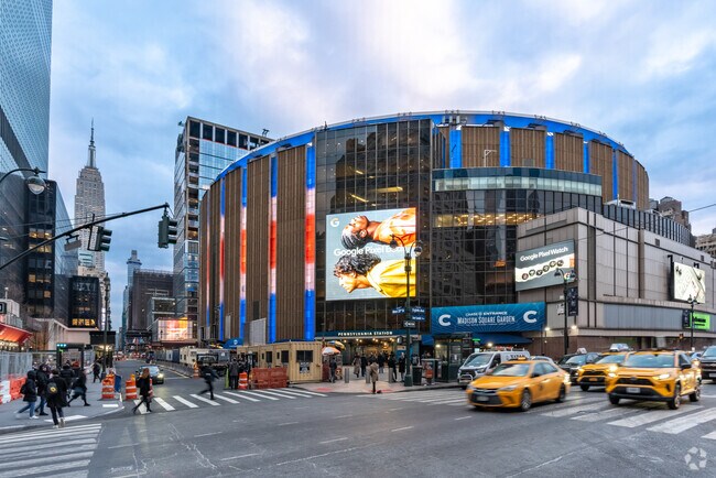 Madison Square Garden is within walking distance of the Garment District.