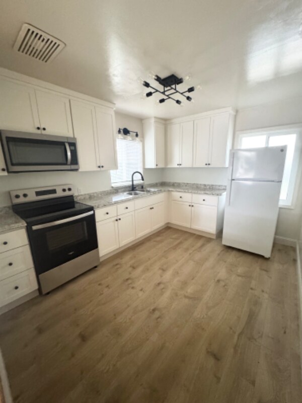 708 Burke Ave unit 708 Burke Ave. Modes, Modesto, CA 95350 - photo 1