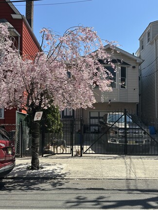 197 N 5th St Unit Apartment 1st Floor, Newark, NJ 07107
