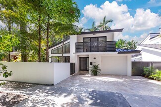 2802 Crystal Ct, Miami, FL 33133