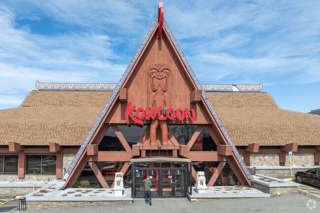 Kowloon is an iconic restaurant in the Lynnhurst area and boasts seating for over 1,000 inside.